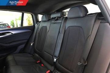 BMW X4 G02 SUV 20d 190KM 2020 BMW X4 xDrive20dFV23Adaptacyjny Reflektor LEDLED Fog lights 2.0 Diesel, zdjęcie 16