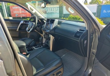 Toyota Land Cruiser IV 3.0 D-4D 173KM 2010 Toyota Land Cruiser Salon POLSKA GWARANCJA Super stan Zobacz 3.0 Diesel, zdjęcie 20