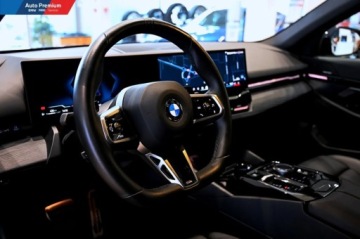 BMW Seria 5 G90-91 Touring 2.0 520d 197KM 2024 BMW Seria 5 520d xDriveFV23Repair InclusiveAdaptacyjny Reflektor LEDM Sport, zdjęcie 13