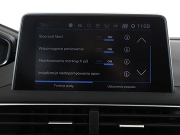 Peugeot 3008 II Crossover 1.2 PureTech 130KM 2018 Peugeot 3008 Crossway alcantara virtual navi, zdjęcie 26