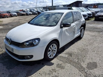 Volkswagen Golf VI Hatchback 5d 1.6 TDI-CR DPF BlueMotion 105KM 2011 Volkswagen Golf 1.6 tdi 180tys.km, zdjęcie 24