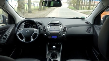 Hyundai ix35 SUV Facelifting 1.7 CRDi 115KM 2014 HYUNDAI iX35 . Klimatronik .. Ledy .. Navi . Kamera .. PDC .. Grzane Fotele, zdjęcie 9