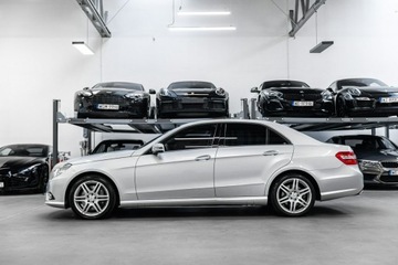 Mercedes Klasa E W211 Sedan W211 5.5 V8 (500) 388KM 2009 Mercedes E 500 5.5 V8. 388KM. Stan Fabryczny., zdjęcie 6