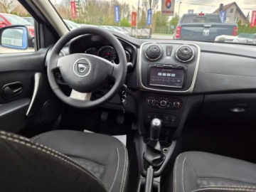 Dacia Sandero II Hatchback 5d 1.2 16V 75KM 2014 Dacia Sandero 2014 Piekna 1.2 benzyna GAZ STAG GWARANCJA 1.2 75KM, zdjęcie 7