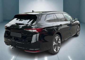 Skoda Superb IV Kombi 2.0 TDI 193KM 2025 Skoda Superb Sportline Combi 2.0 TDI 4x4 193 KM, Navi 13", Head-Up, HAK, zdjęcie 1