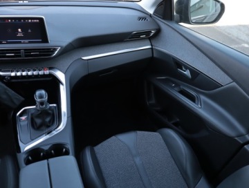 Peugeot 3008 II Crossover 1.2 PureTech 130KM 2020 Peugeot 3008 1.2 PureTech, Skóra, Navi, Klima, zdjęcie 7