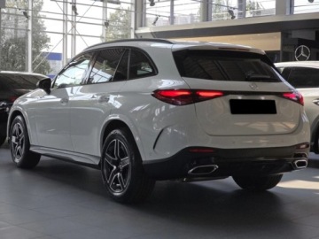 Mercedes GLC C254/X254 SUV 2.0 200d 163KM 2026 MERCEDES-BENZ GLC 200 d 4-Matic AMG Line 2.0 (163KM) 2026, zdjęcie 2