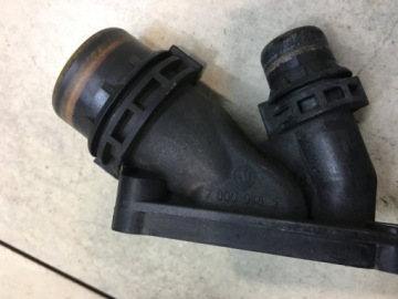 ВОДЯНОЙ ПАТРУБОК BMW 1 E87 118 D 7800048