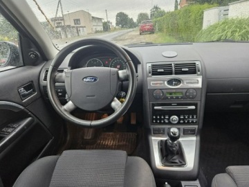 Ford Mondeo III Kombi 2.2 TDCi 155KM 2006 Ford Mondeo 2.2Tdci 155KM B.ZadbanyRata350zł, zdjęcie 7
