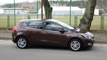 Kia Ceed II Hatchback 5d Facelifting 1.6 GDI 135KM 2015 ..Ceed .. Serwisowany .. Grzana Kierownica i Fotele .. Czujniki parkowania, zdjęcie 37