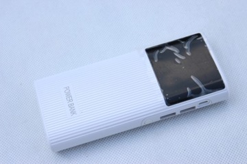 VIP SOLID Strong Power Bank 50000 мАч Дисплей 3xUSB-фонарик ЦВЕТА