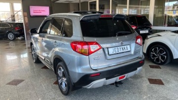 Suzuki Vitara III SUV 1.6 DDiS 120KM 2015 Suzuki Vitara 1.6 D ALLGRIP 4x4 Kamera Ledy Navi Szyber Skory MOZLIWA ZAMI, zdjęcie 19