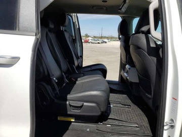 Kia Carnival II 2023 Kia Carnival EX 2023 3.5l 3.5 Benzyna 290KM, zdjęcie 11