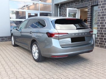 Skoda Superb IV Kombi Plug-in 1.5 TSI iV Plug-In 204KM 2025 SKODA Superb Edition 130 1.5 TSI Plug-in Hybrid DSG 204KM 2025, zdjęcie 5