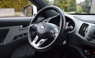 Kia Sportage III SUV Facelifting 1.7 CRDi 115KM 2015 Kia Sportage 1,7 CRDI 115 KM Bussines line Nawigacja Kamera 1.7 Diesel, zdjęcie 22