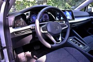 Volkswagen Golf VIII Variant 1.5 eTSI 130KM 2023 Volkswagen Golf Bezwypadkowy / Salon Polska /, zdjęcie 9