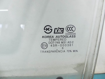 SKLO (OKNO) DVEŘE PŘEDNÍ LEVÝ HYUNDAI ACCENT II 03R 5D