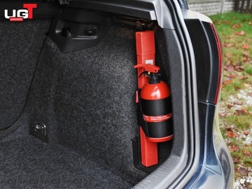 Автомобильный комплект: огнетушитель + треугольник + держатель на липучке.