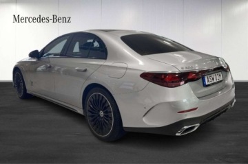 Mercedes Klasa E W214 Sedan Plug-In 2.0 300de 313KM 2025 Mercedes-Benz Klasa E 300 DE 2025 2.0 Hybryda Plug-in 313KM, zdjęcie 3