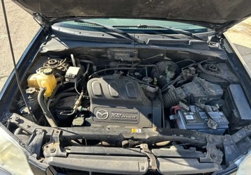 Mazda Tribute I 3.0 V6 197KM 2002 Mazda Tribute 3.0 V6, Uszkodzony Silnik 3.0 Benzyna 197KM, zdjęcie 7