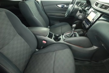 Nissan Qashqai II Crossover 1.6 dCi 130KM 2016 Nissan Qashqai 1.6 dCi, Salon Polska, 4X4, Navi, zdjęcie 6