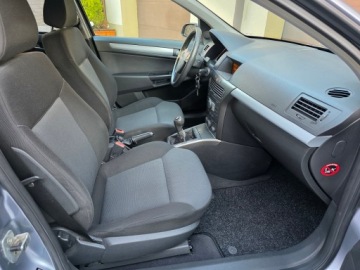Opel Astra H Kombi 1.6 Twinport ECOTEC 105KM 2005 Opel Astra H 1,6 105 KM Klima Komputer Super Stan, zdjęcie 17