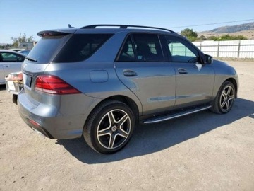 Mercedes GLE W166/C292 2018 Mercedes-Benz GLE 2018r., 4x4, 3.5L, zdjęcie 2