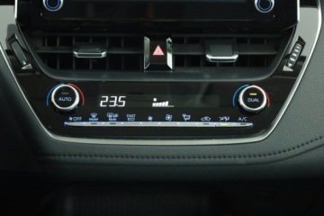 Toyota Corolla XII Sedan 1.8 Hybrid 122KM 2020 Toyota Corolla 1.8 Hybrid, Salon Polska, zdjęcie 10