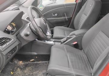 Renault Megane IV 2016 Renault Megane 2016r, 1.2 Benzyna. AUTOMAT. Lekko uszkodzony przod. Jezdzi., zdjęcie 6