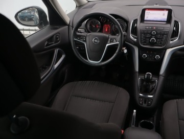 Opel Zafira C Tourer 1.6 CDTI ECOTEC 136KM 2014 Opel Zafira Tourer 1.6 CDTI, Navi, Klima, zdjęcie 6