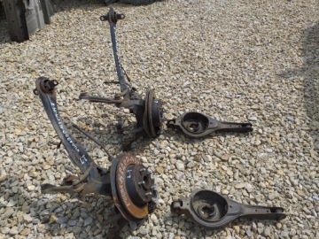 KUGA MK2 ПОДВЕСКА Поворотный кулак СТУПИЦА ЗАДНЯЯ ЛЕВАЯ