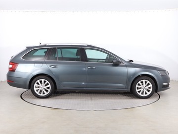 Skoda Octavia III Kombi Facelifting 1.6 TDI 115KM 2018 Skoda Octavia 1.6 TDI, Navi, Klima, Klimatronic, zdjęcie 5