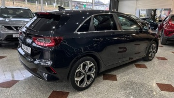 Kia Ceed III Hatchback 1.4 DOHC 100KM 2019 Kia Ceed 1,4 benzyna Kamera Nawigacja full LED 1.4 Benzyna 100KM, zdjęcie 21