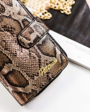Skórzany portfel damski z wężowym wzorem i ochroną RFID Stop Peterson