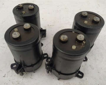 KONDENSATOR SIEMENS 700UF 450V B43465-T5707-Q1