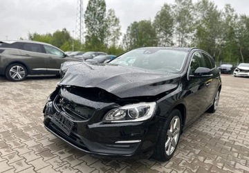 Volvo V60 I Kombi Facelifting 2.0 D4 DRIVE-E 190KM 2015 Volvo V60 2.0D 190KM 2015r. automat auto zarejestrowane i ubezpieczone w P, zdjęcie 2
