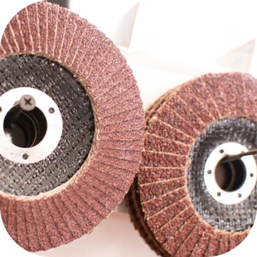 ПРЕДЛАГАЕМЫЙ АБРАЗИВНЫЙ ЛЕПЕЧНЫЙ ДИСК ДЛЯ ШЛИФОВАНИЯ МЕТАЛЛА, ДЕРЕВА 125 P80