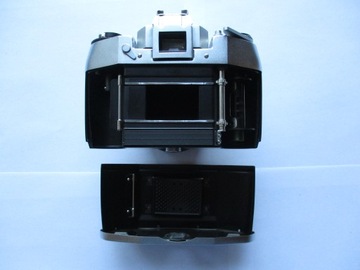 EXA 1b + Tessar 50 мм 1:2,8 Carl Zeiss Jena Pack.