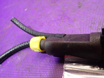 LUBLIN 2.4 D VSTŘIKOVACÍ TRYSKA VA42S390-3017 4CT90-1