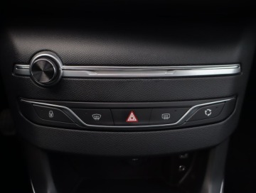 Peugeot 308 II SW 1.2 PureTech 130KM 2017 Peugeot 308 1.2 PureTech, Navi, Klima, zdjęcie 12