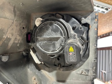 BLATNÍK LEVÝ PŘEDNÍ MERCEDES TŘÍDA G 463 PĚKNÝ