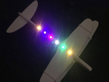 САМОЛЕТ ИЗ ПЕНОПЛАНЕТА ЛЕТАЮЩИЙ ПЕННЫЙ USB-СВЕТОДИОДНЫЙ ПЛАНЕР ДВИГАТЕЛЬ ДРОТИКА
