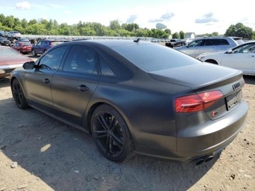 Audi A8 D4 S8 Facelifting 4.0 TFSI 520KM 2015 Audi S8 2015 Audi S8 4dr Sdn 4.0 Benzyna 520KM, zdjęcie 2