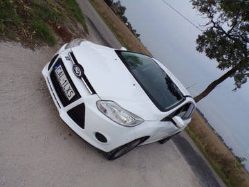 Ford Focus III Kombi 1.6 Duratorq TDCi DPF 95KM 2011 FORD FOCUS 1.6 TDCI ZAREJESTROWANY ZAMIANA, zdjęcie 11