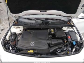 Mercedes CLA C118/X118 2019 Mercedes-Benz CLA 2019 r., 2,0L 4 MATIC 2.0 Benzyna 208KM, zdjęcie 10