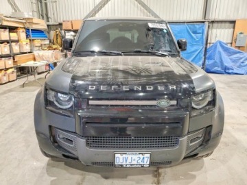 Land Rover Defender IV (L663) 2023 Land Rover Defender 2023r., 4x4, 5.0L 5.0 Benzyna 518KM, zdjęcie 4