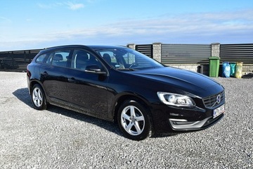 Volvo V60 I Kombi Facelifting 2.0 D3 DRIVE-E 150KM 2016 Volvo V60 2,0D3 150KM Navi Alu Led Podg. Fotele, zdjęcie 26