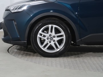 Toyota C-HR I Crossover Facelifting 1.8 Hybrid 122KM 2022 Toyota C-HR 1.8 Hybrid, Serwis ASO, Automat, zdjęcie 13