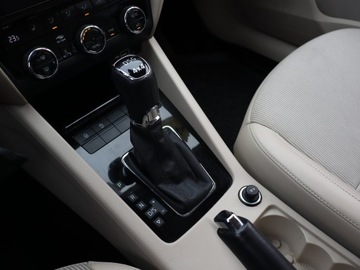 Skoda Octavia III Liftback Facelifting 2.0 TSI  190KM 2019 Skoda Octavia 2.0 TSI, Salon Polska, 4X4, DSG, zdjęcie 12