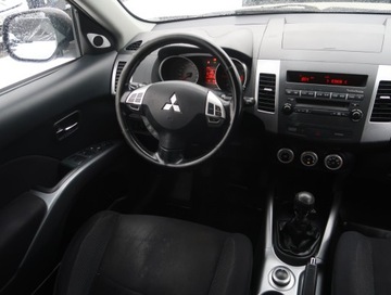 Mitsubishi Outlander II 2.0 DID DOHC 140KM 2008 Mitsubishi Outlander 2.0 DI-D, Salon Polska, zdjęcie 6